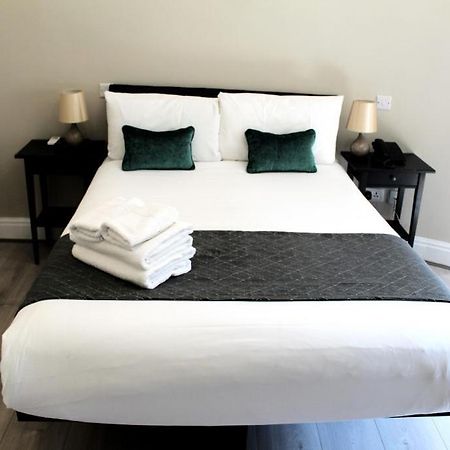 Rosebank Accommodation Johannesburg Exterior foto